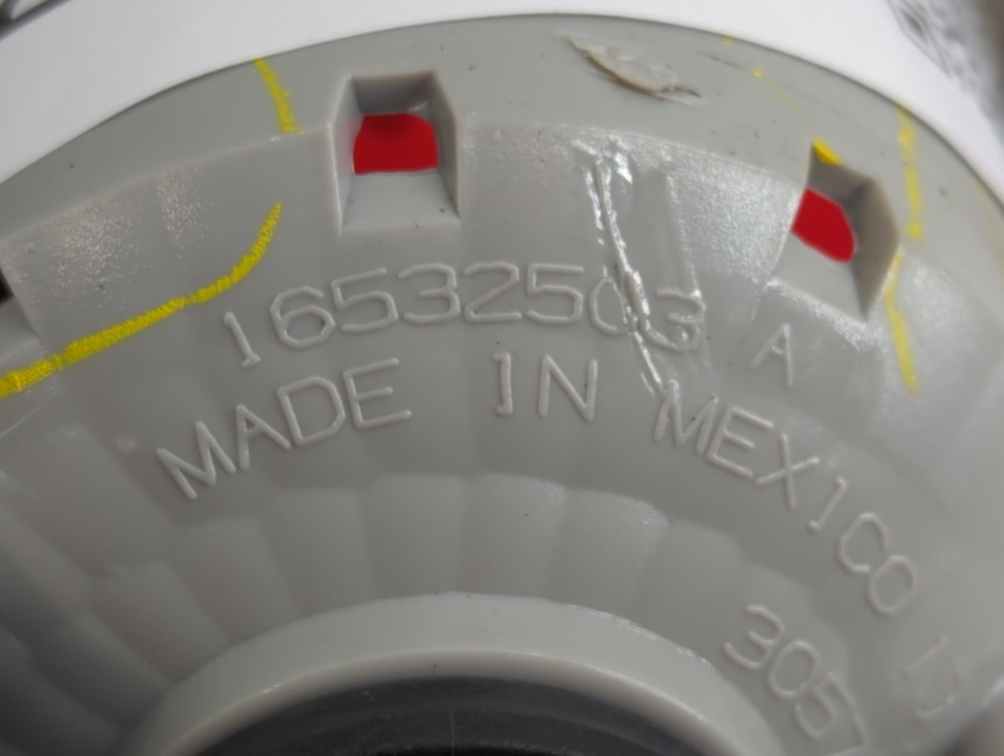 2006-2011 Chevrolet Hhr Tail Light Assembly Driver Left OEM P/N:16532503 A Fits Fits 2006 2007 2008 2009 2010 2011 OEM Used