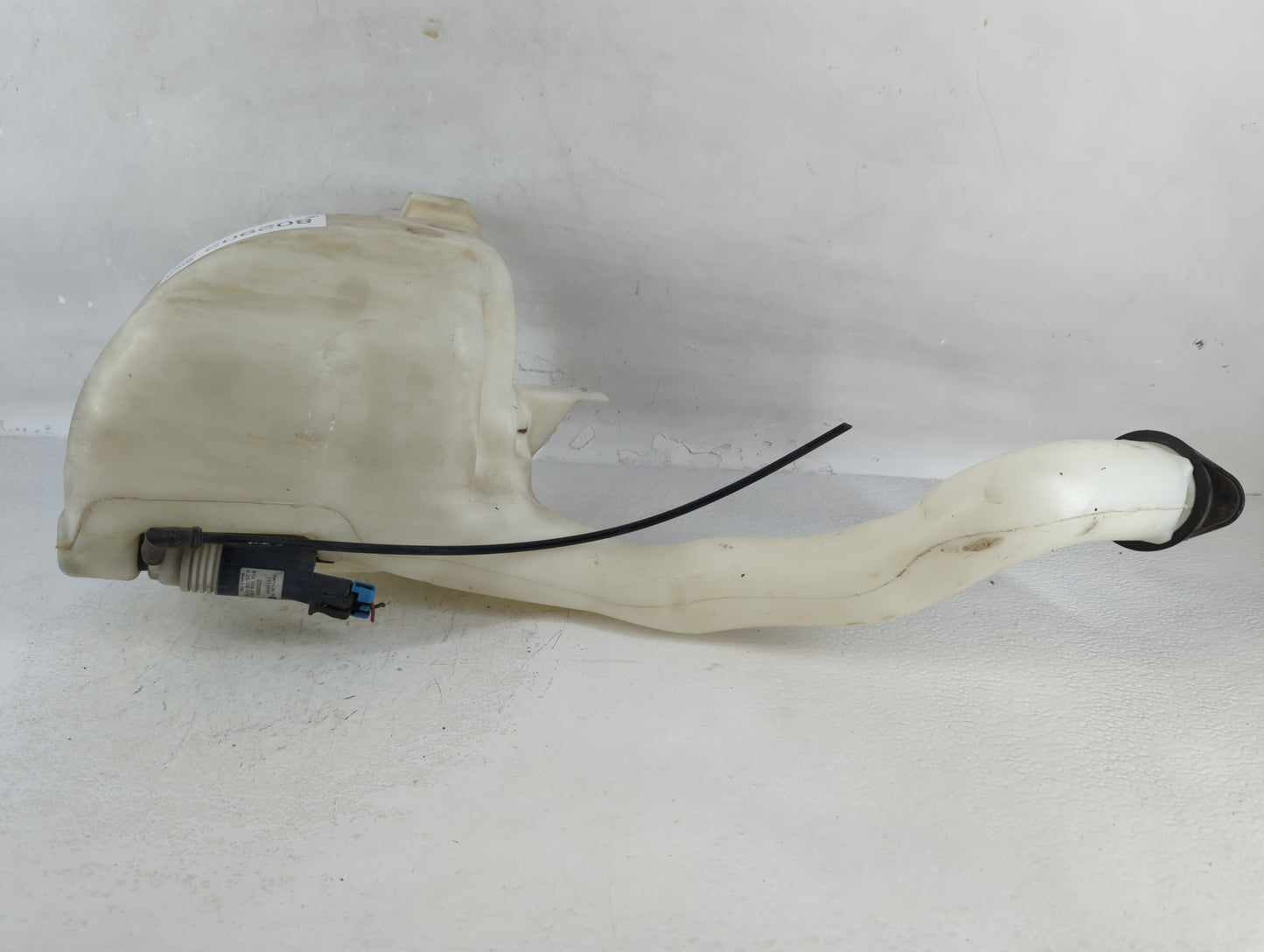 2006-2016 Chevrolet Impala Windshield Washer Fluid Reservoir Bottle Oem - Oemusedautoparts1.com