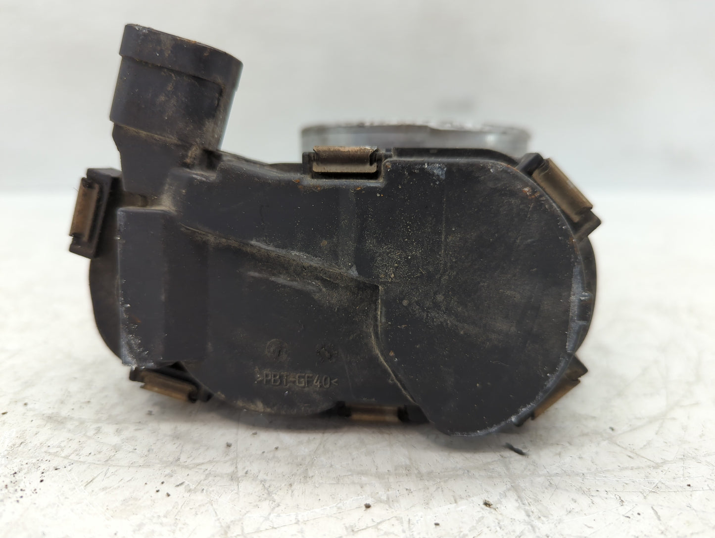 2006-2011 Chevrolet Impala Throttle Body Fits Fits 2006 2007 2008 2009 2010 2011 OEM Used Auto Parts - Oemusedautoparts1.com