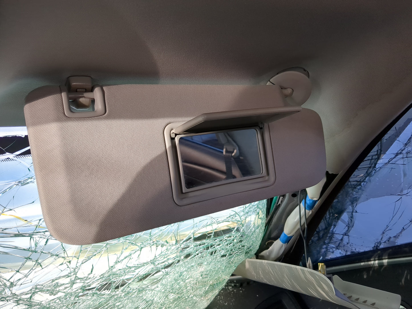 2004-2012 Chevrolet Malibu Sun Visor Shade Replacement Passenger Right Mirror Fits Fits 2004 2005 2008 2009 2010 2011 2012 O