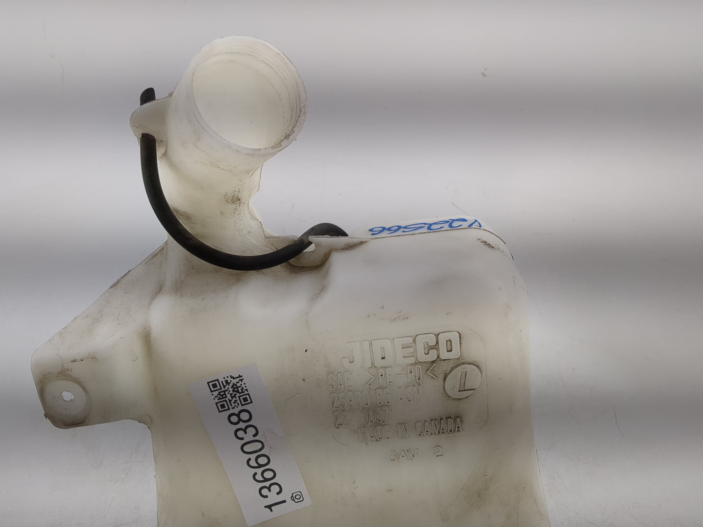 2008-2012 Chevrolet Malibu Windshield Washer Fluid Reservoir Bottle Oem - Oemusedautoparts1.com