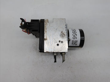 2008-2009 Chevrolet Malibu ABS Pump Control Module Replacement P/N:25928254 25949989, 20812604, 25952591 Fits Fits 2008 2009 OEM Used Auto Parts