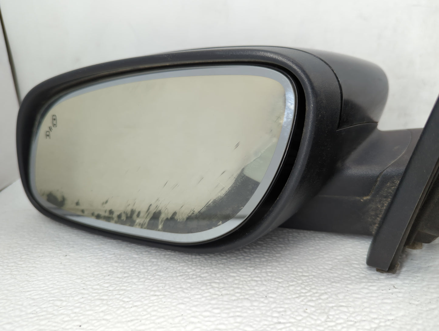 2008-2012 Chevrolet Malibu Driver Side View Mirror - Left Door Mirror OEM Used - Oemusedautoparts1.com