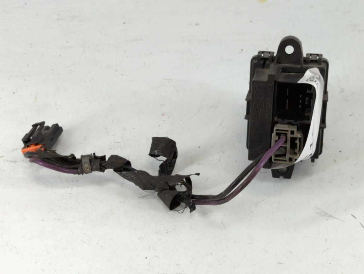 2007-2010 Chevrolet Silverado 1500 Heater AC Blower Motor P/N:15141283 Fits Fits 2007 2008 2009 2010 OEM Used Auto Parts - O