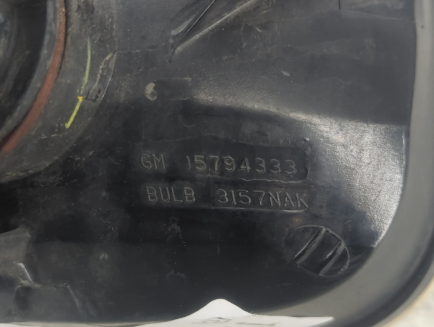 2005 Chevrolet Uplander Passenger Right Oem Head Light Headlight Lamp - Oemusedautoparts1.com