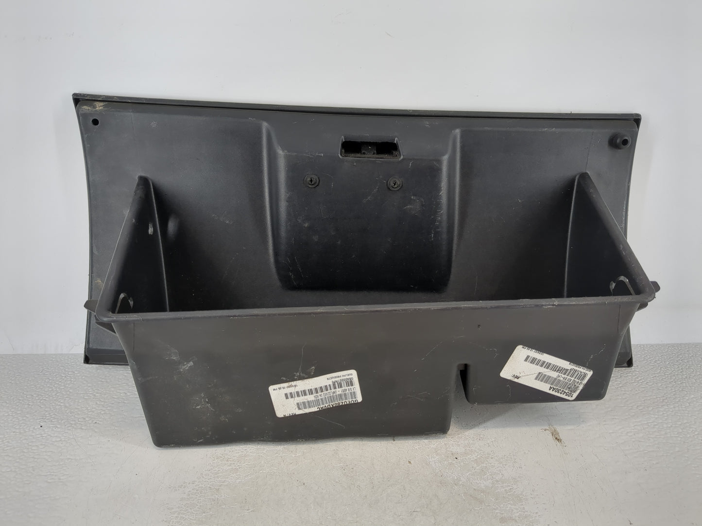 2008 Chrysler 300 Passenger Glove Box Door Storage Compartment - Oemusedautoparts1.com
