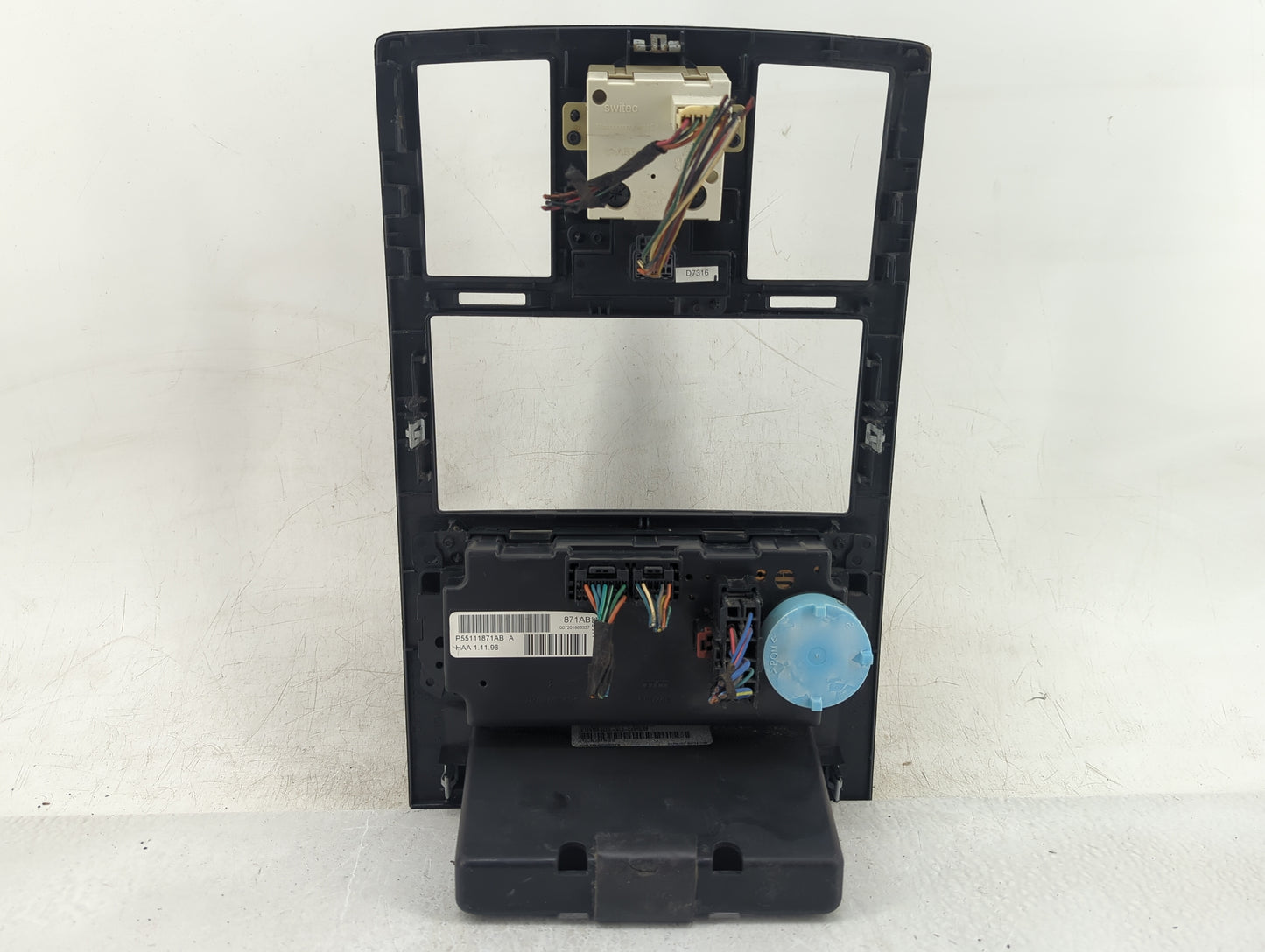 2008-2010 Chrysler 300 Climate Control Module Temperature AC/Heater Replacement P/N:55111871AB Fits Fits 2008 2009 2010 OEM