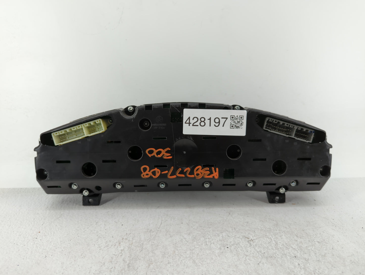 2008 Chrysler 300 Instrument Cluster Speedometer Gauges P/N:P05172105AE P05172120AE Fits OEM Used Auto Parts - Oemusedautopa