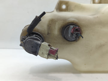 2006-2010 Chrysler 300 Windshield Washer Fluid Reservoir Bottle 616030