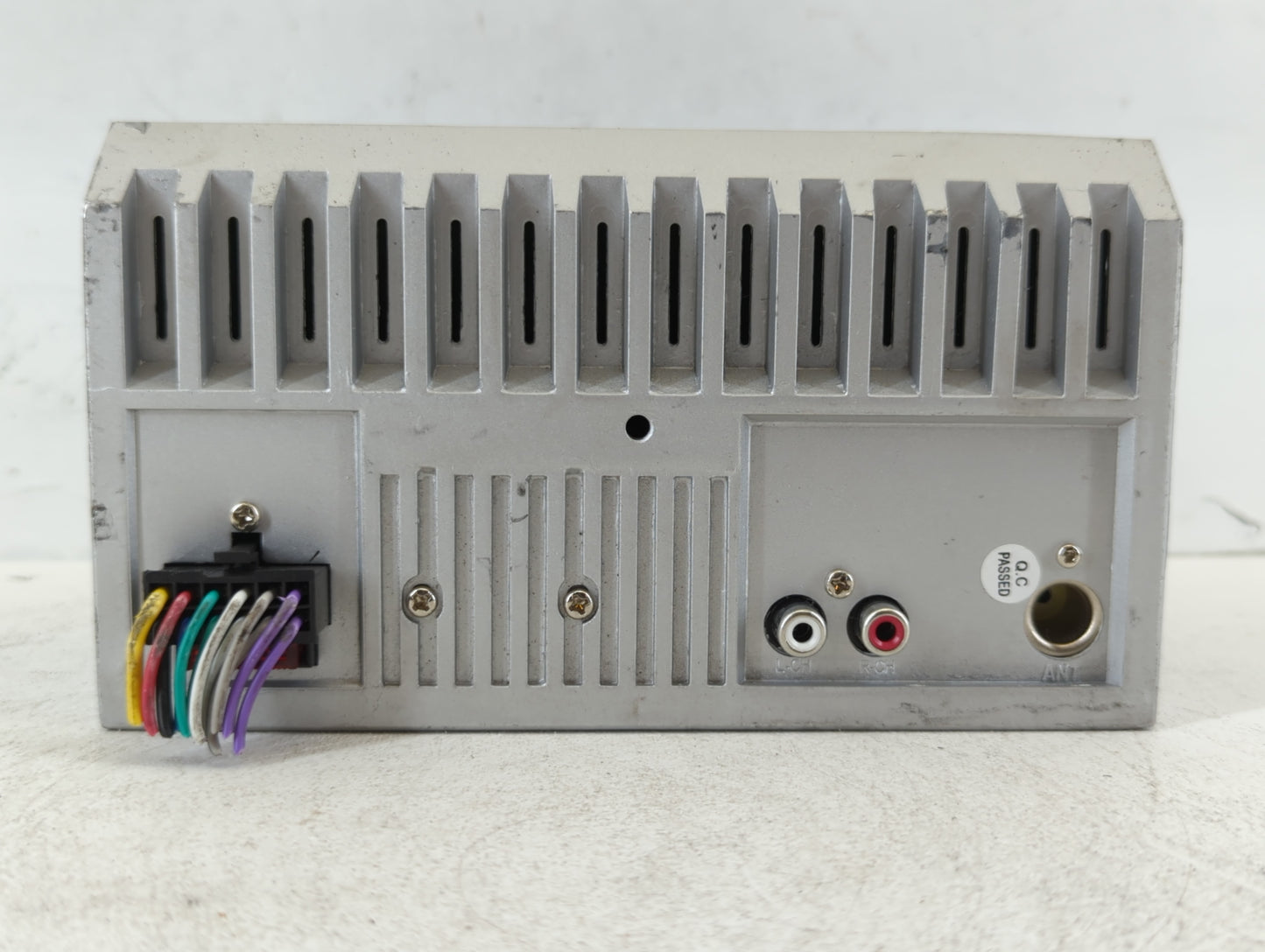 2008-2010 Chrysler 300 Am Fm Cd Player Radio Receiver - Oemusedautoparts1.com