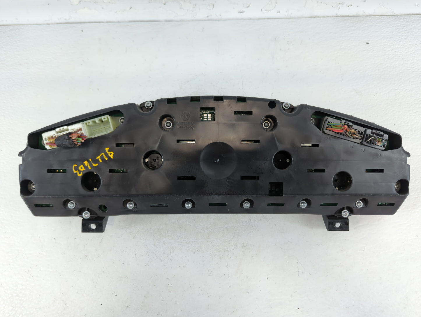 2008 Chrysler 300 Instrument Cluster Speedometer Gauges P/N:P05172109AF Fits OEM Used Auto Parts - Oemusedautoparts1.com