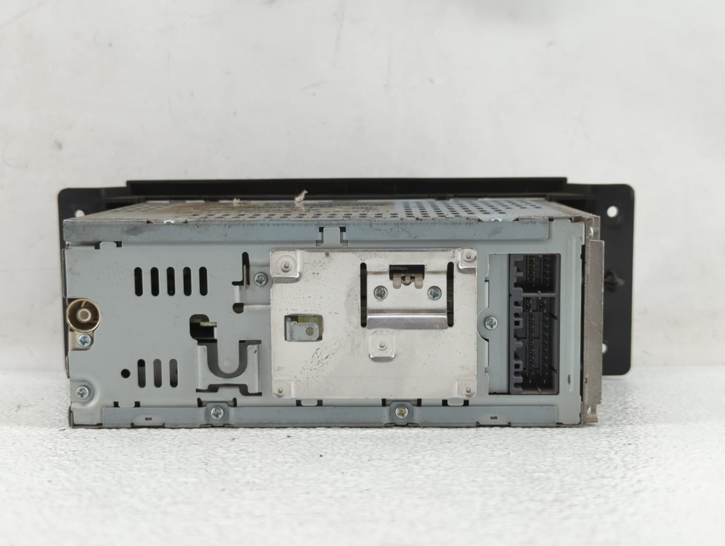 2004-2008 Chrysler Pacifica Radio AM FM Cd Player Receiver Replacement P/N:P05094564AB P05094564AD Fits OEM Used Auto Parts