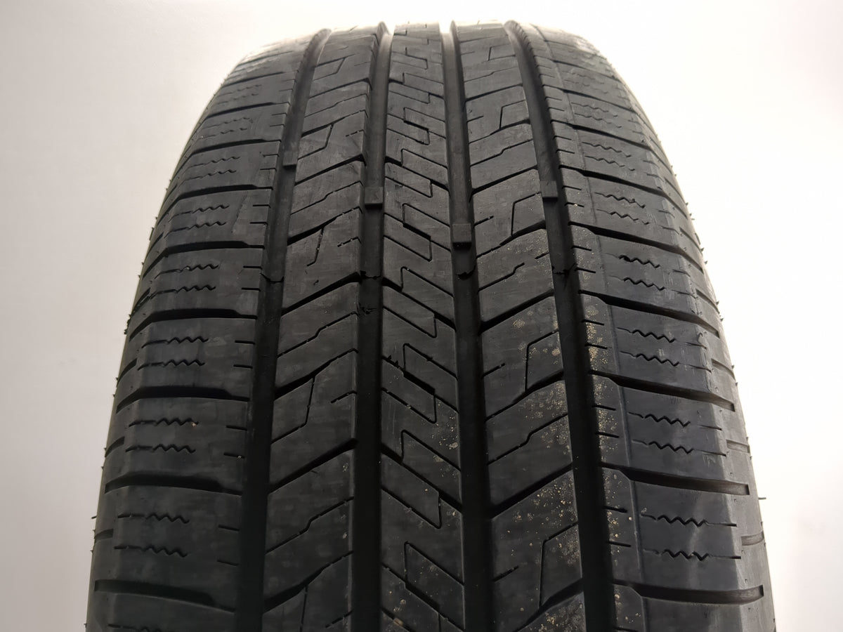 Used Tire 215/60R17 DORAL SDL SPORT + 96H - Tread Depth 8/32 - Oemusedautoparts1.com