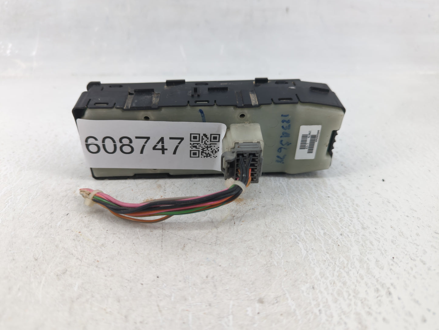 2008-2010 Chrysler Sebring Master Power Window Switch Replacement Driver Side Left P/N:1907A 04602925AA Fits Fits 2008 2009