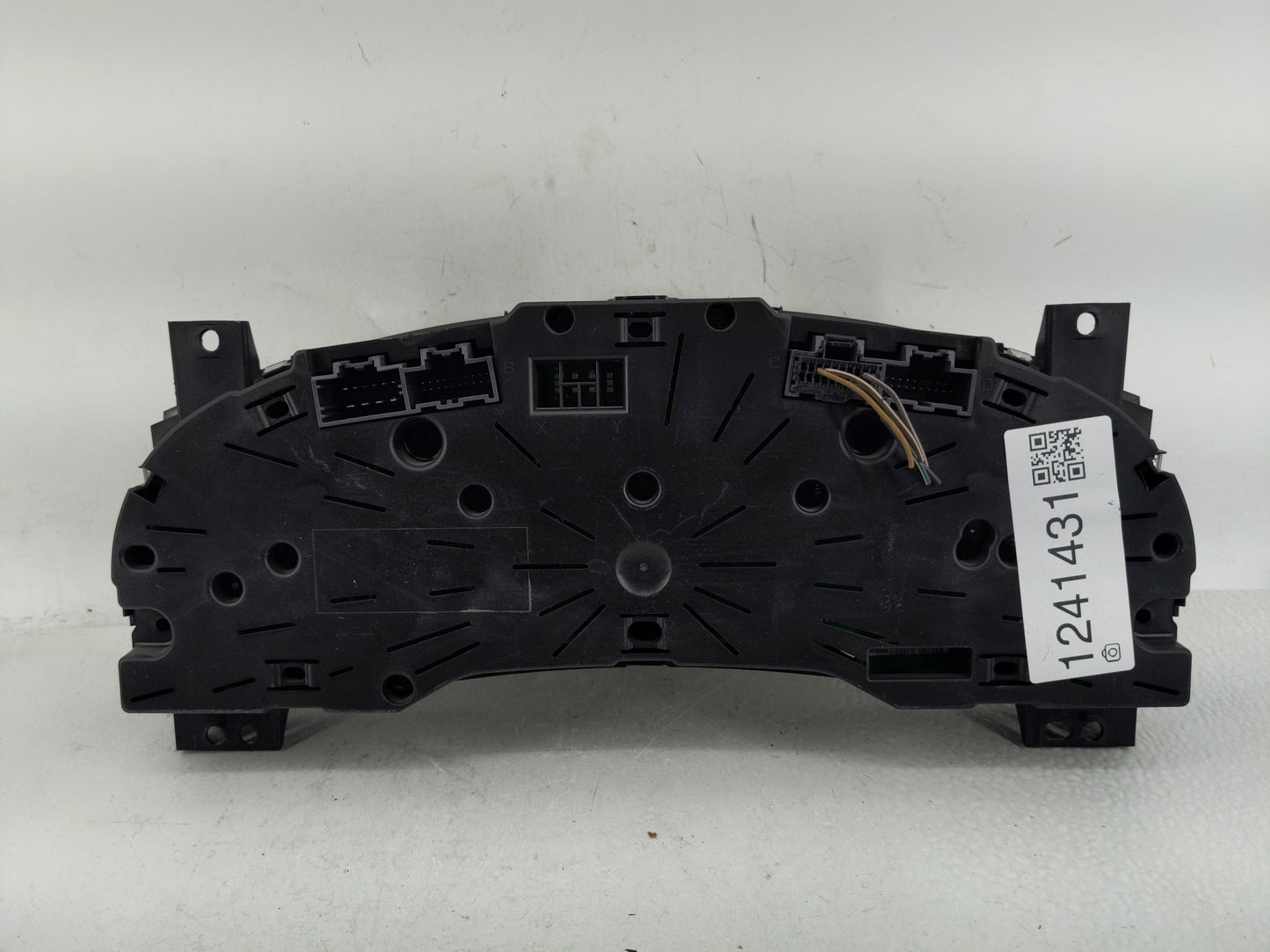 2008 Chrysler Town & Country Instrument Cluster Speedometer Gauges P/N:P56044887AH Fits OEM Used Auto Parts - Oemusedautopar