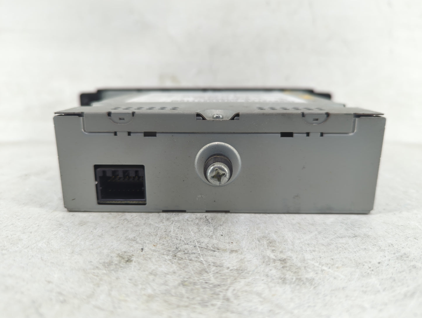 2008-2010 Chrysler Town & Country Radio AM FM Cd Player Receiver Replacement Fits Fits 2008 2009 2010 OEM Used Auto Parts -