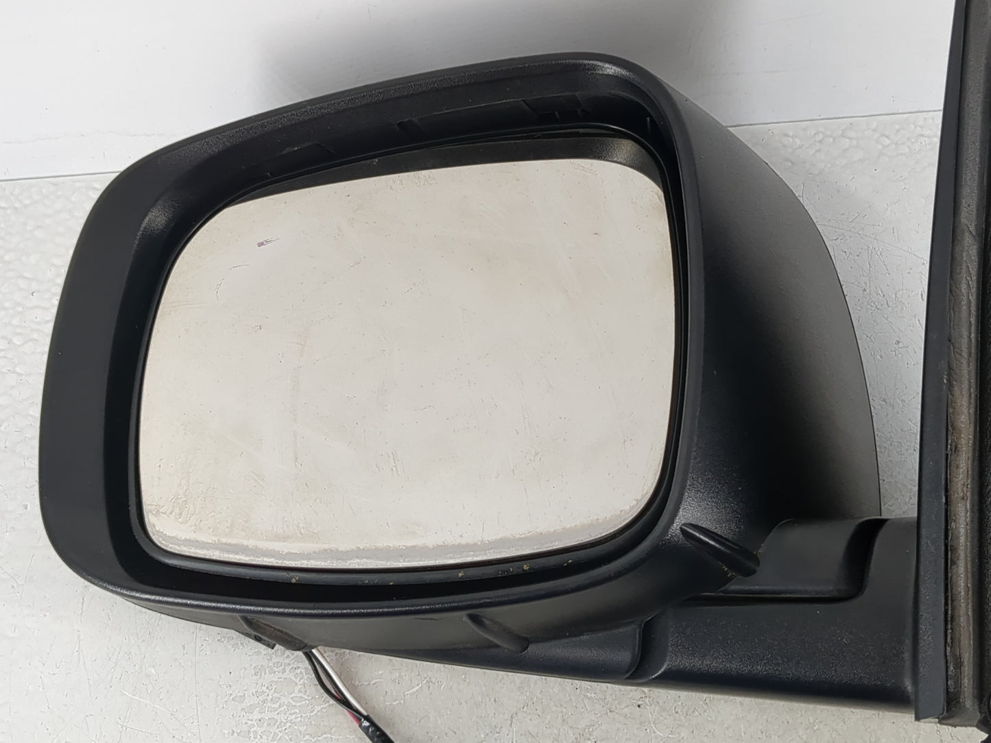 2008 Chrysler Town & Country Driver Left Side View Manual Door Mirror - Oemusedautoparts1.com