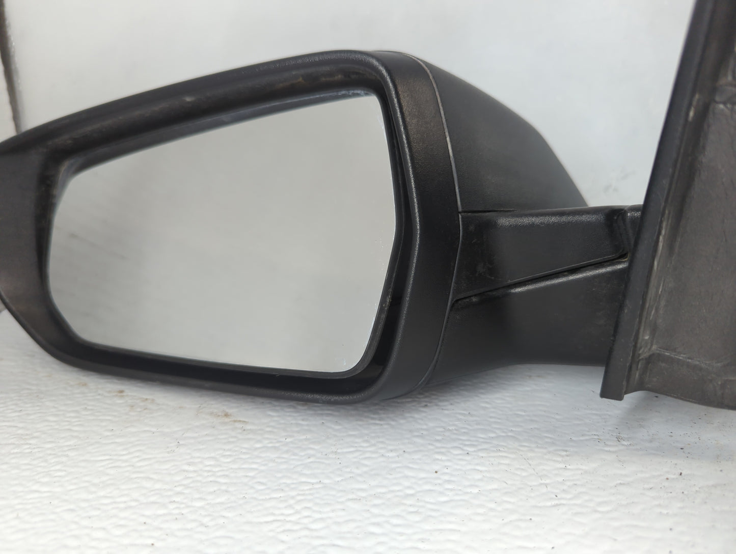 2008-2010 Dodge Avenger Driver Side View Mirror - Left Door Mirror OEM Used - Oemusedautoparts1.com