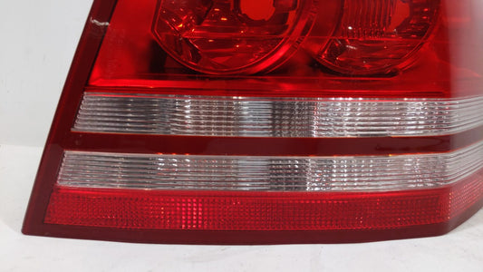 2008-2010 Dodge Avenger Tail Light Assembly Passenger Right OEM P/N:05303990AG E132707 Fits Fits 2008 2009 2010 OEM Used Auto Parts
