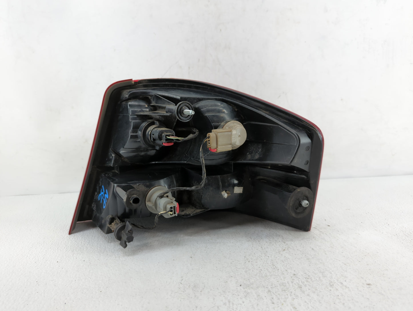 2008-2010 Dodge Avenger Tail Light Assembly Driver Left OEM P/N:05303991AG 05303991AD, 05116221AD Fits Fits 2008 2009 2010 O