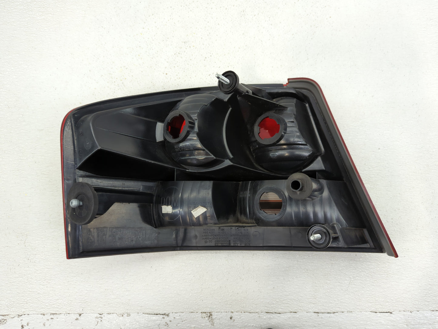 2008-2010 Dodge Avenger Tail Light Assembly Passenger Right OEM P/N:05303990AE 05303990AG Fits Fits 2008 2009 2010 OEM Used