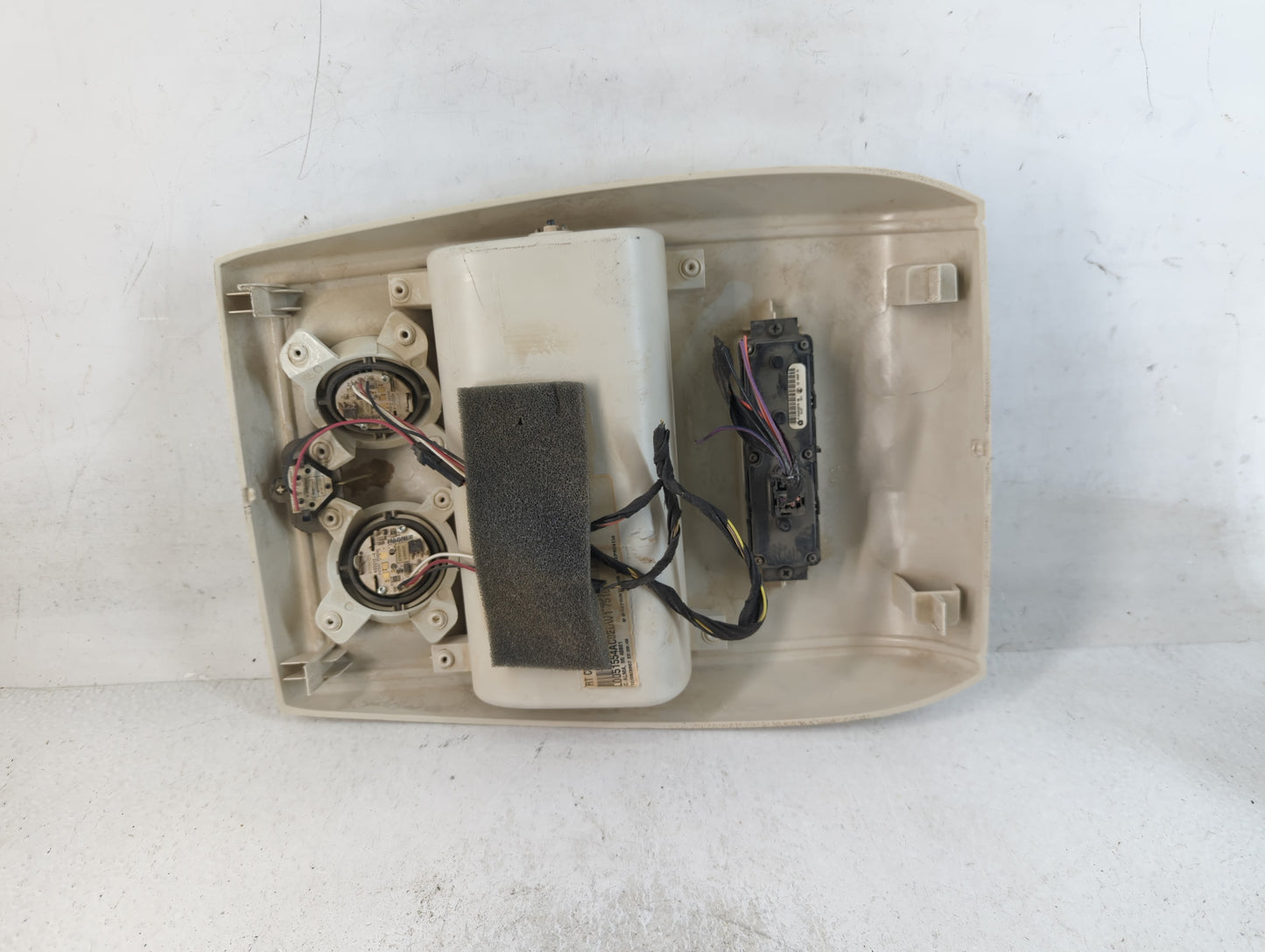 2008 Dodge Caravan Overhead Roof Console - Oemusedautoparts1.com