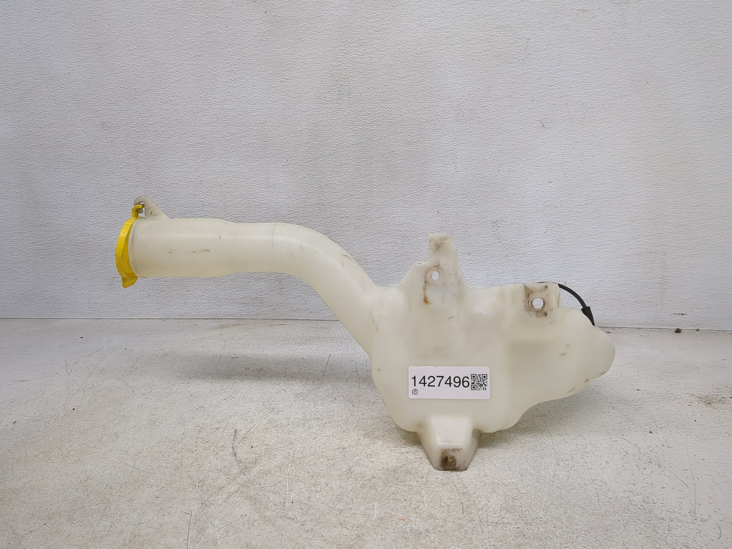 2006-2010 Dodge Charger Windshield Washer Fluid Reservoir Bottle Oem - Oemusedautoparts1.com