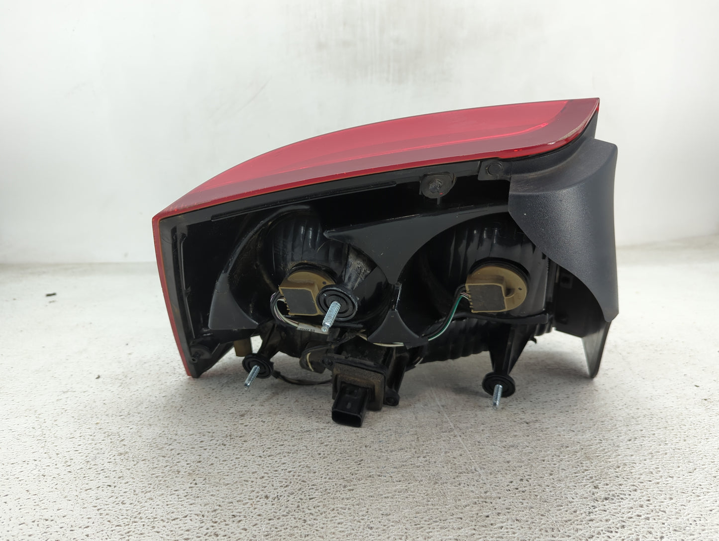 2006-2008 Dodge Charger Tail Light Assembly Passenger Right OEM P/N:04805848AC Fits Fits 2006 2007 2008 OEM Used Auto Parts