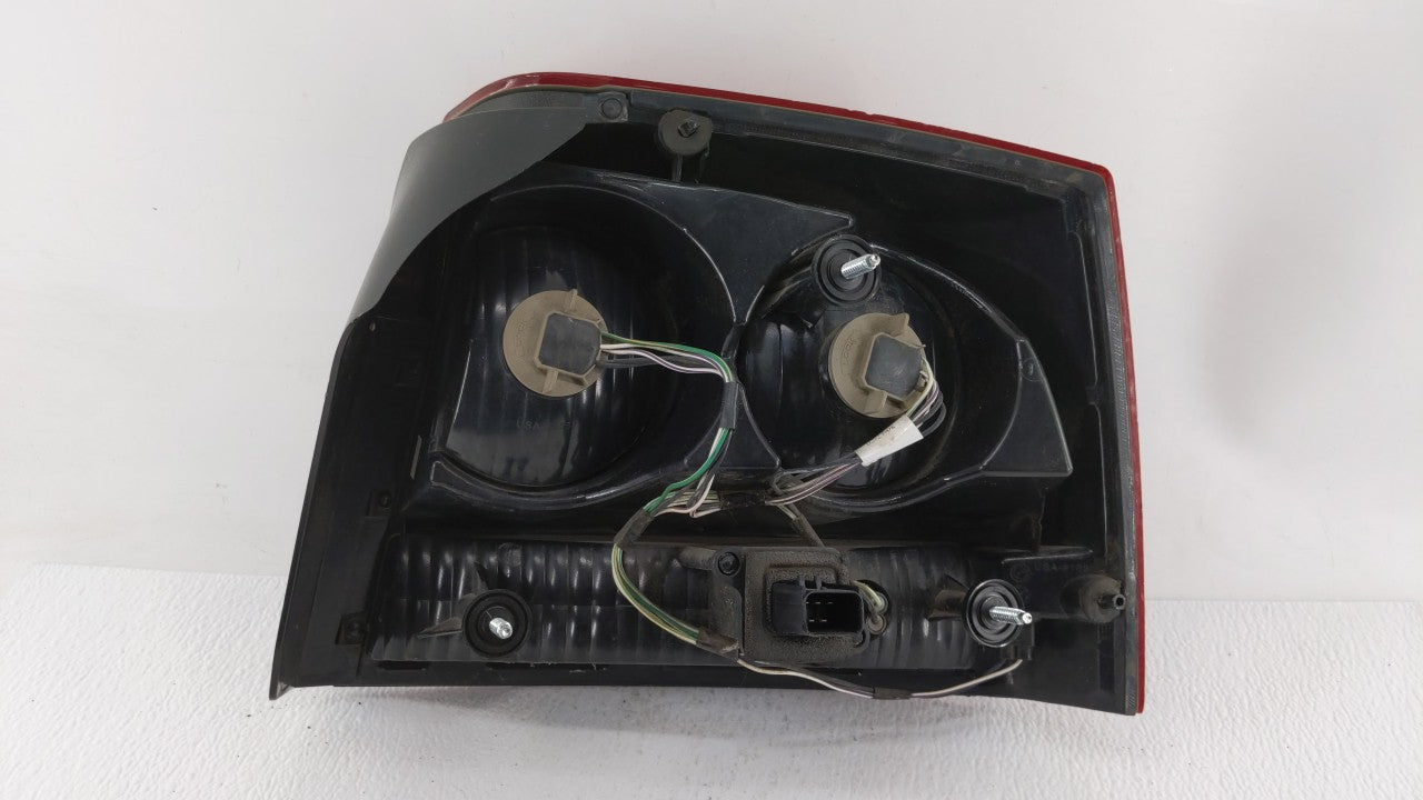 2006-2008 Dodge Charger Tail Light Assembly Driver Left OEM P/N:04805849AD 04805849AB Fits Fits 2006 2007 2008 OEM Used Auto