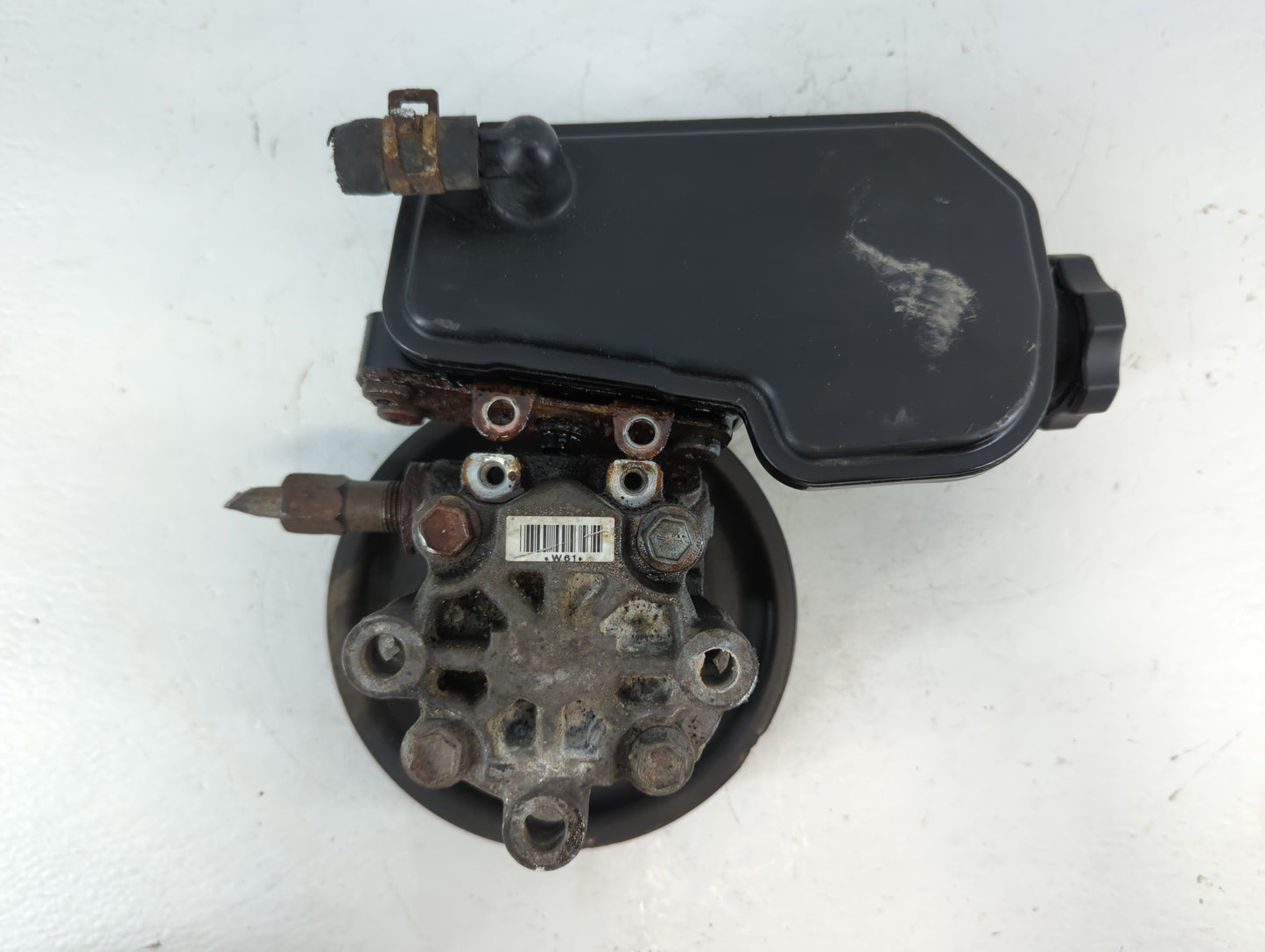 2008 Dodge Dakota Rear Center Lid Brake Light Tail Light P/N:4Z306-2AD21 CK Fits OEM Used Auto Parts - Oemusedautoparts1.com