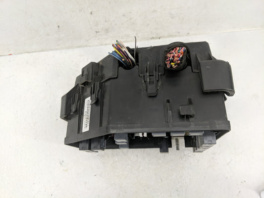 2007-2009 Dodge Durango Fusebox Fuse Box Panel Relay Module P/N:P04692096AH P04692187AC Fits Fits 2007 2008 2009 OEM Used Auto Parts