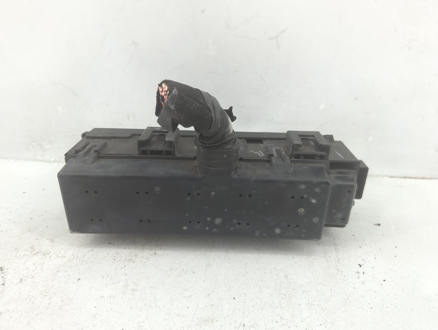 2007-2009 Dodge Durango Fusebox Fuse Box Panel Relay Module P/N:P04692096AH P04692187AC Fits Fits 2007 2008 2009 OEM Used Au