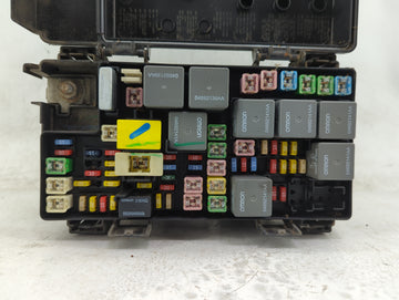 2008 Dodge Grand Caravan Fusebox Fuse Box Panel Relay Module P/N:RTB09C04C6 Fits OEM Used Auto Parts