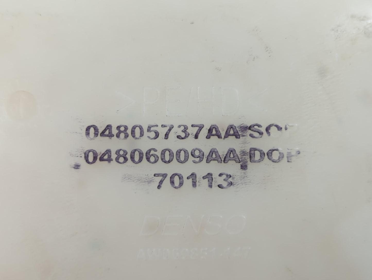 2005-2008 Dodge Magnum Windshield Washer Fluid Reservoir Bottle Oem - Oemusedautoparts1.com