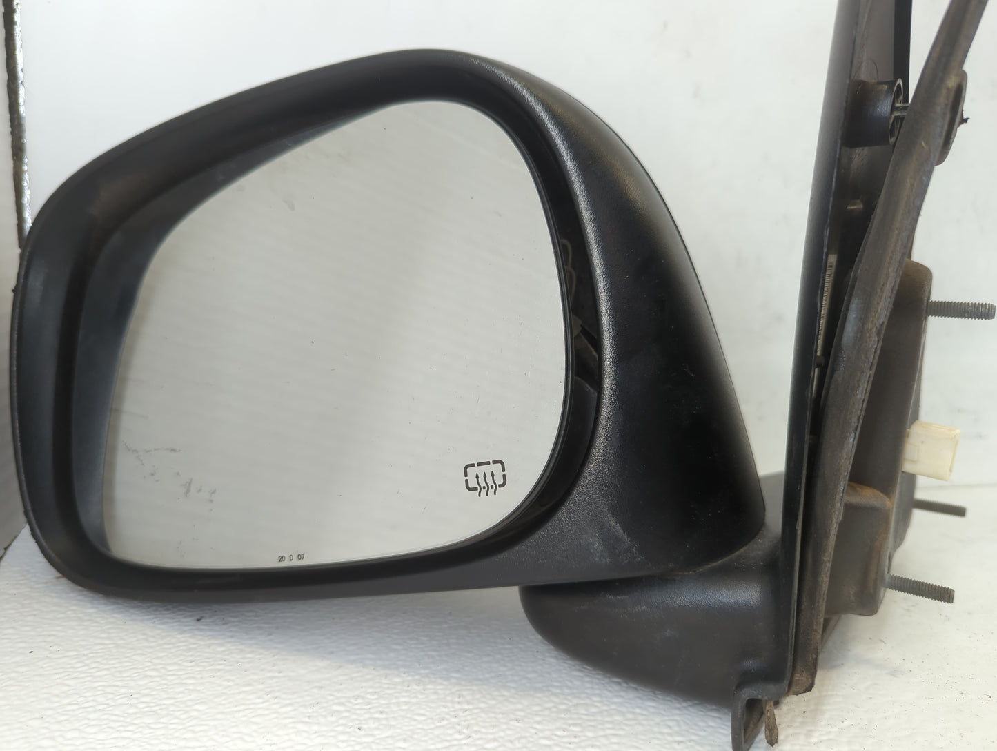 2002-2008 Dodge Ram 1500 Driver Side View Mirror - Left Door Mirror OEM Used - Oemusedautoparts1.com