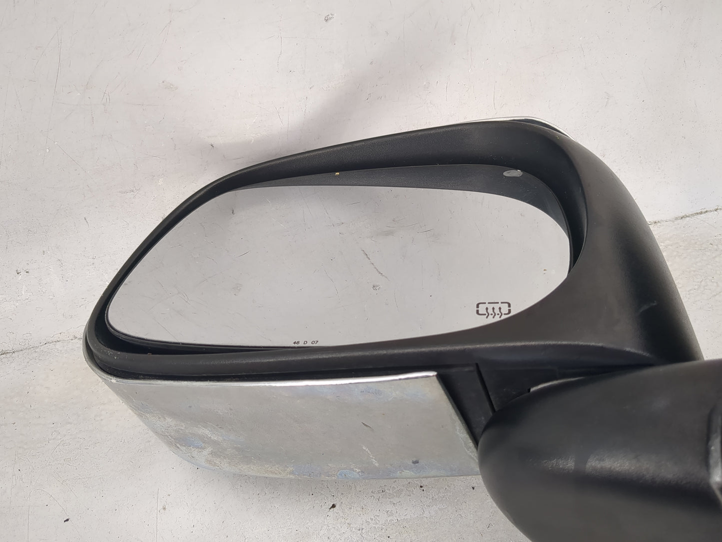 2002-2008 Dodge Ram 1500 Driver Side View Mirror - Left Door Mirror OEM Used - Oemusedautoparts1.com