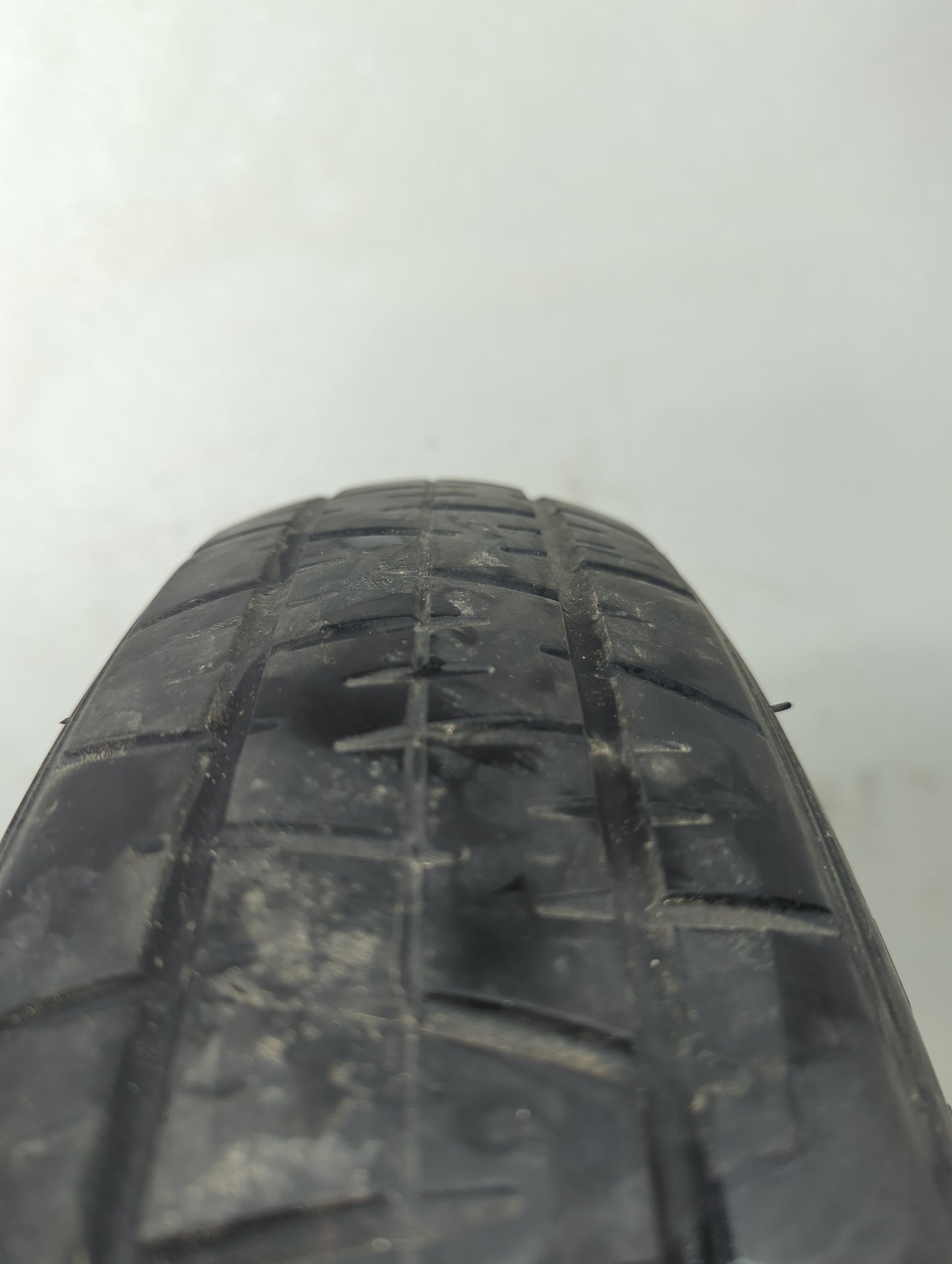 2007-2014 Ford Edge Spare Donut Tire Wheel Rim Oem 5035975 - Oemusedautoparts1.com