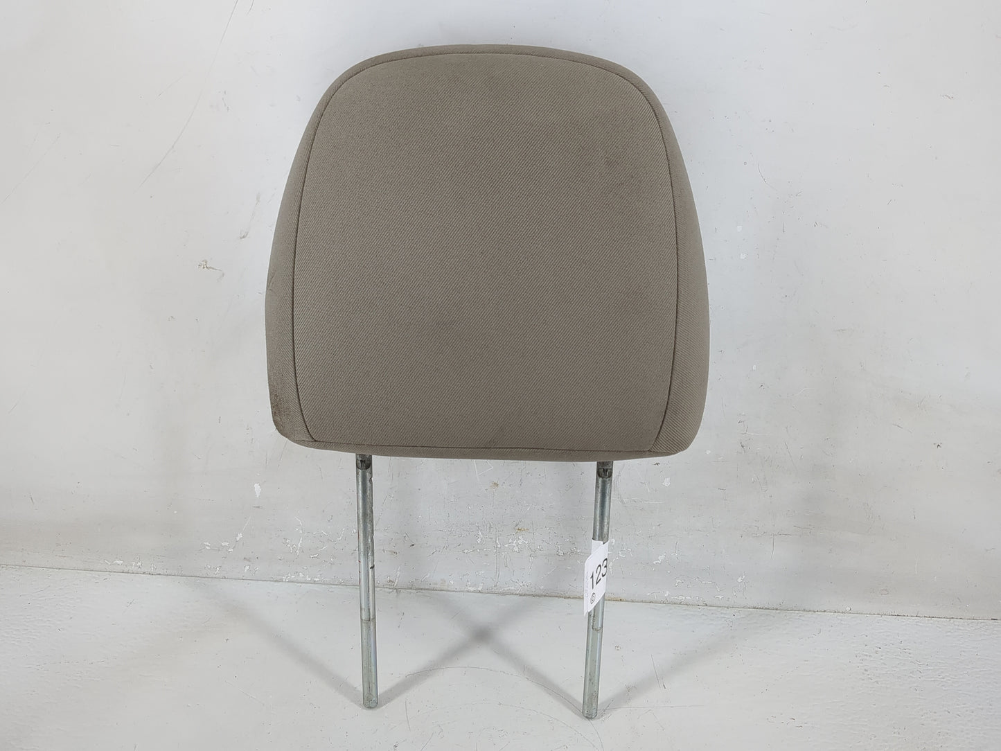 2008 Ford Escape Headrest Head Rest Front Driver Passenger Seat Fits OEM Used Auto Parts - Oemusedautoparts1.com