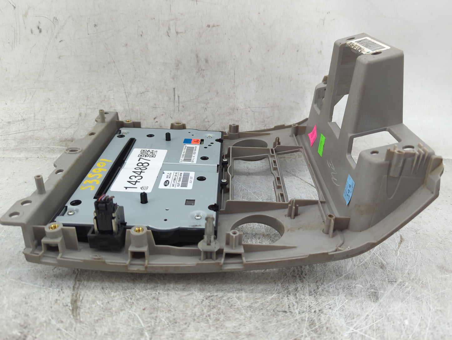 2008 Ford Escape Radio AM FM Cd Player Receiver Replacement P/N:8L8T-18A802-A BL8T-18A802-AKW Fits OEM Used Auto Parts - Oem