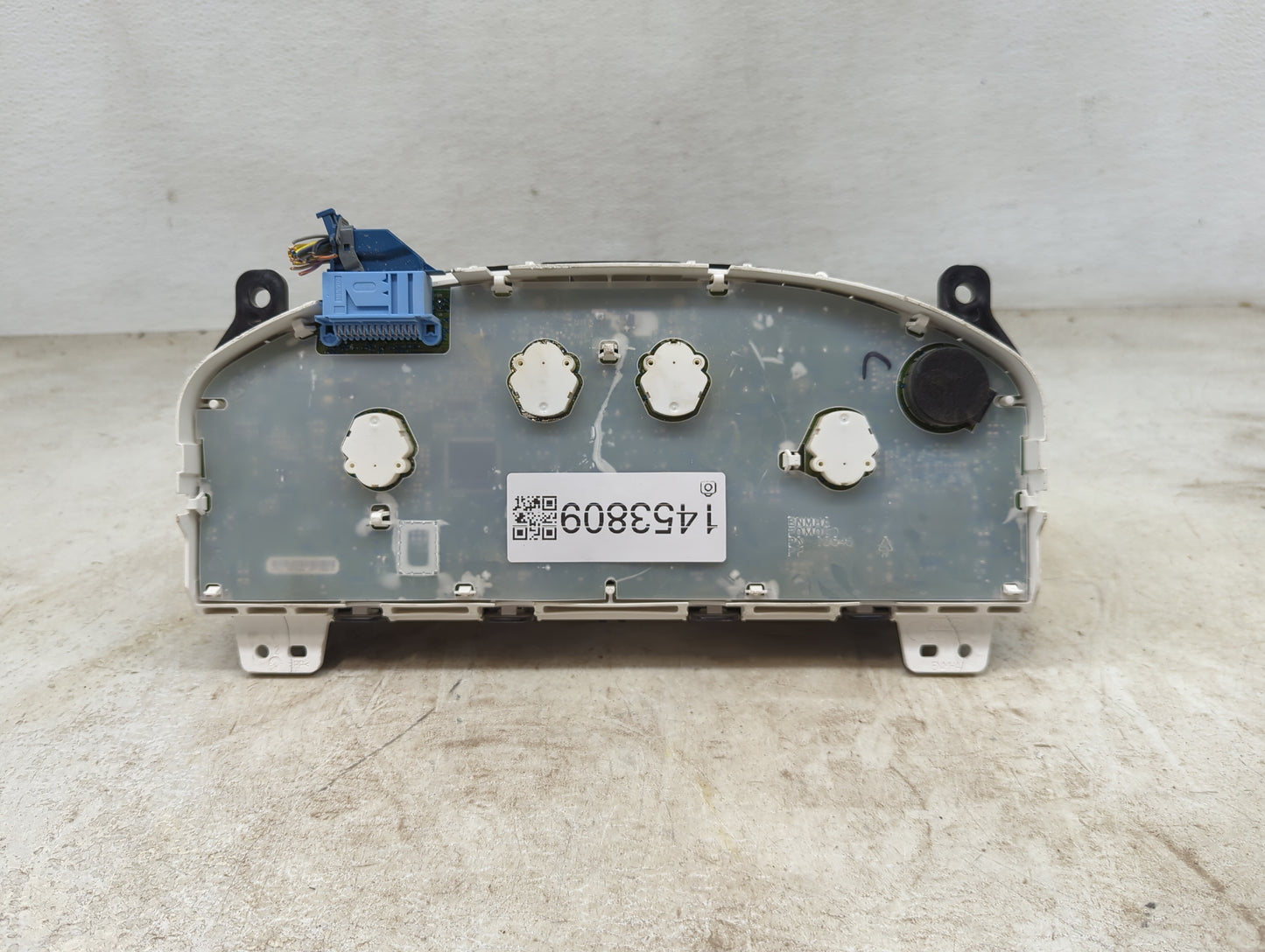 2008 Ford Escape Instrument Cluster Speedometer Gauges P/N:185904 Miles: Fits OEM Used Auto Parts - Oemusedautoparts1.com