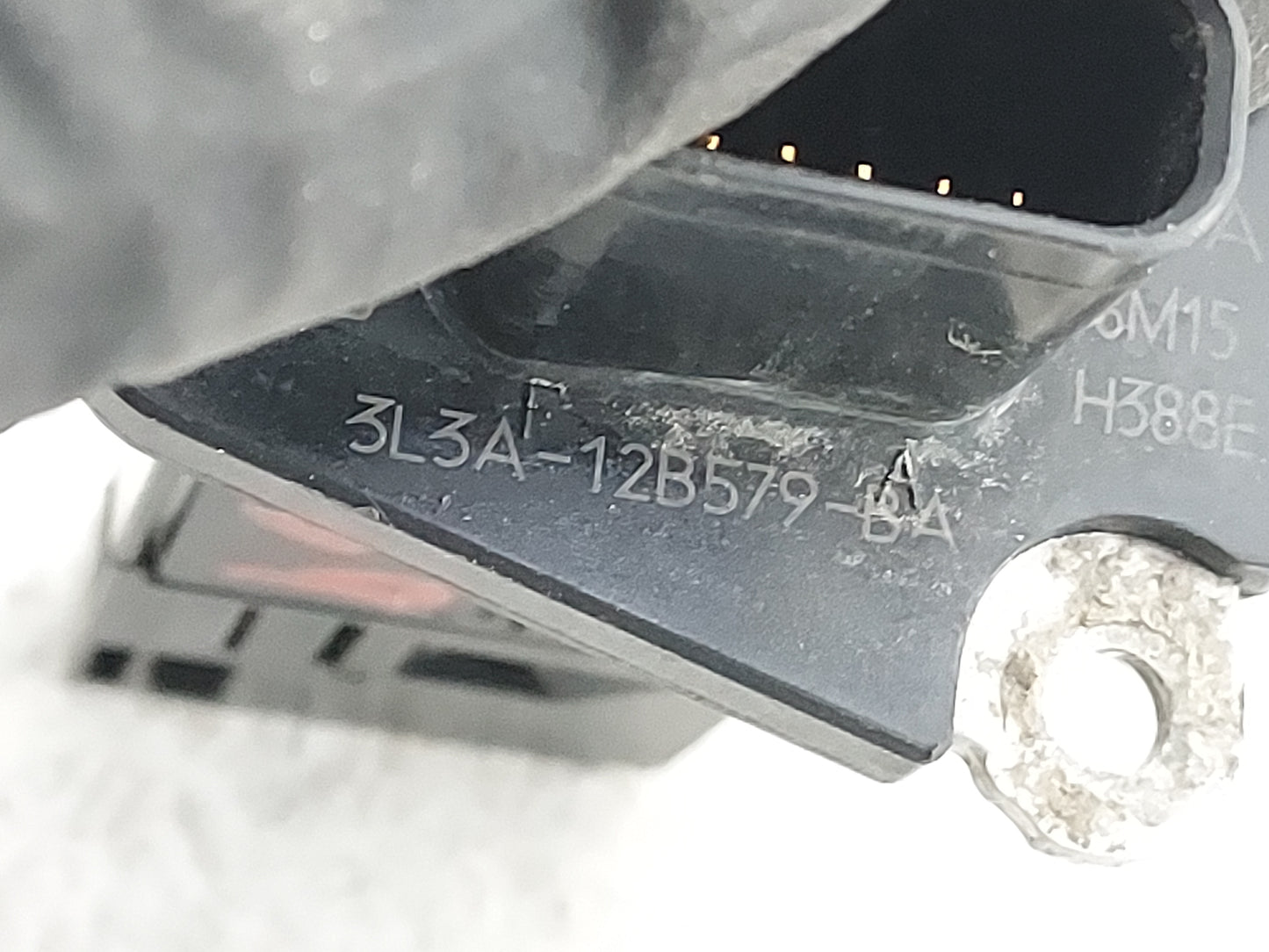2001-2007 Ford Escape Mass Air Flow Meter Maf 1487986 - Oemusedautoparts1.com