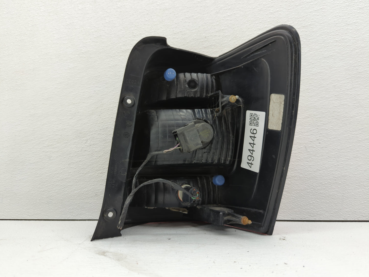 2008-2012 Ford Escape Tail Light Assembly Driver Left OEM P/N:8L84-13B505-A Fits Fits 2008 2009 2010 2011 2012 OEM Used Auto