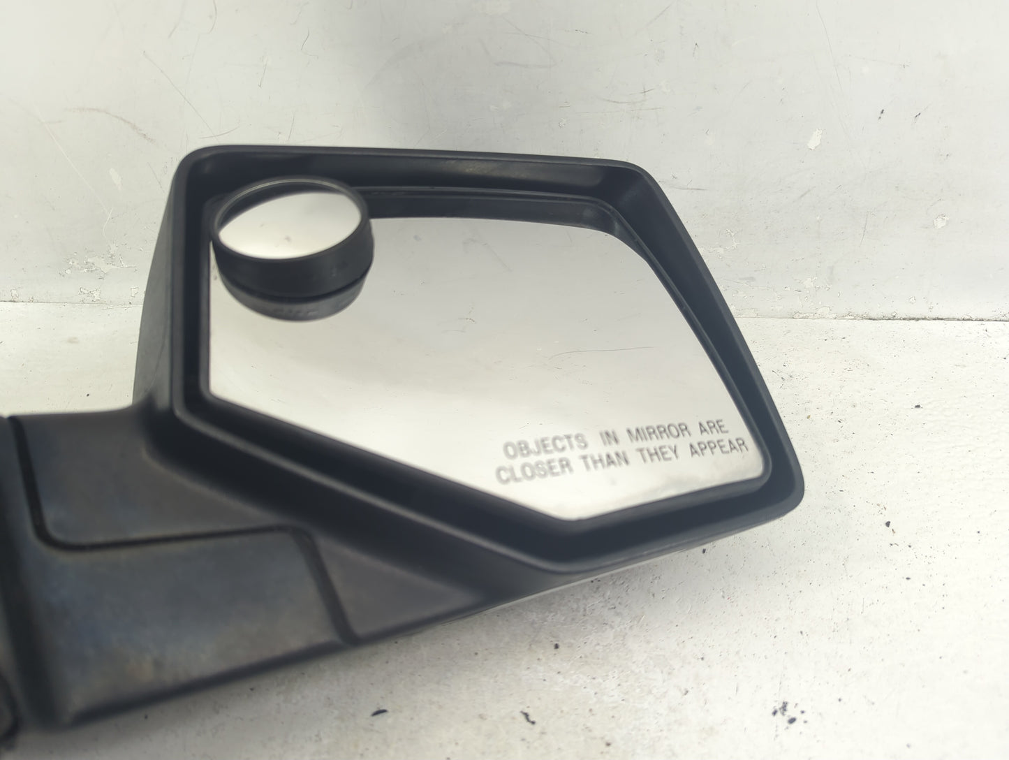 2006-2010 Ford Explorer Driver Side View Mirror - Left Door Mirror OEM Used - Oemusedautoparts1.com