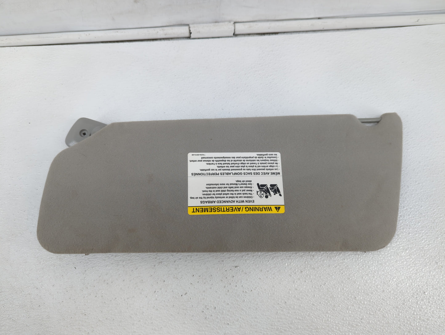 2004-2008 Ford F-150 Sun Visor Shade Replacement Passenger Right Mirror Fits Fits 2004 2005 2006 2007 2008 OEM Used Auto Par