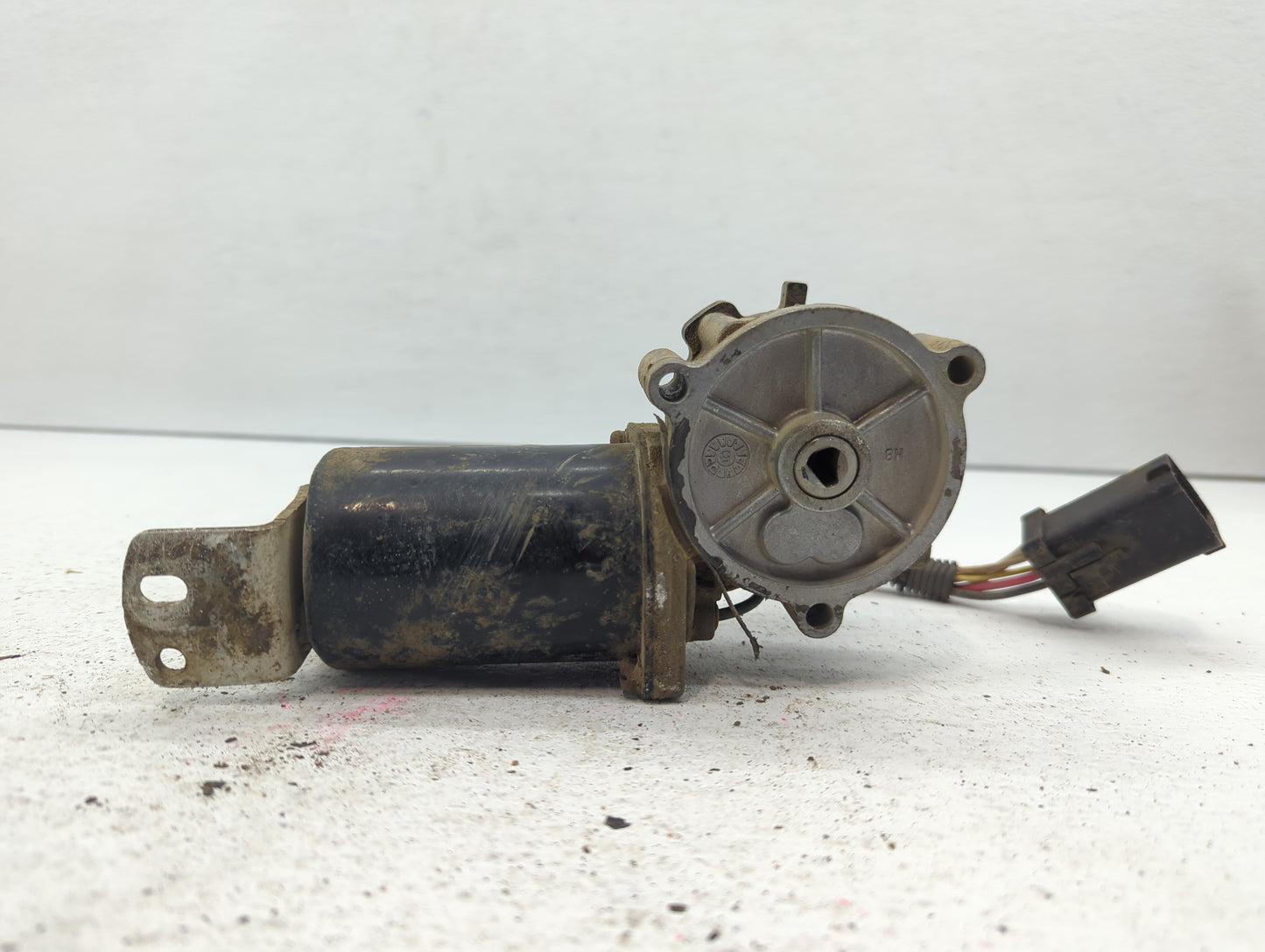 2004-2008 Ford F-150 Transfer Case Shift Actuator Motor 498000 - Oemusedautoparts1.com