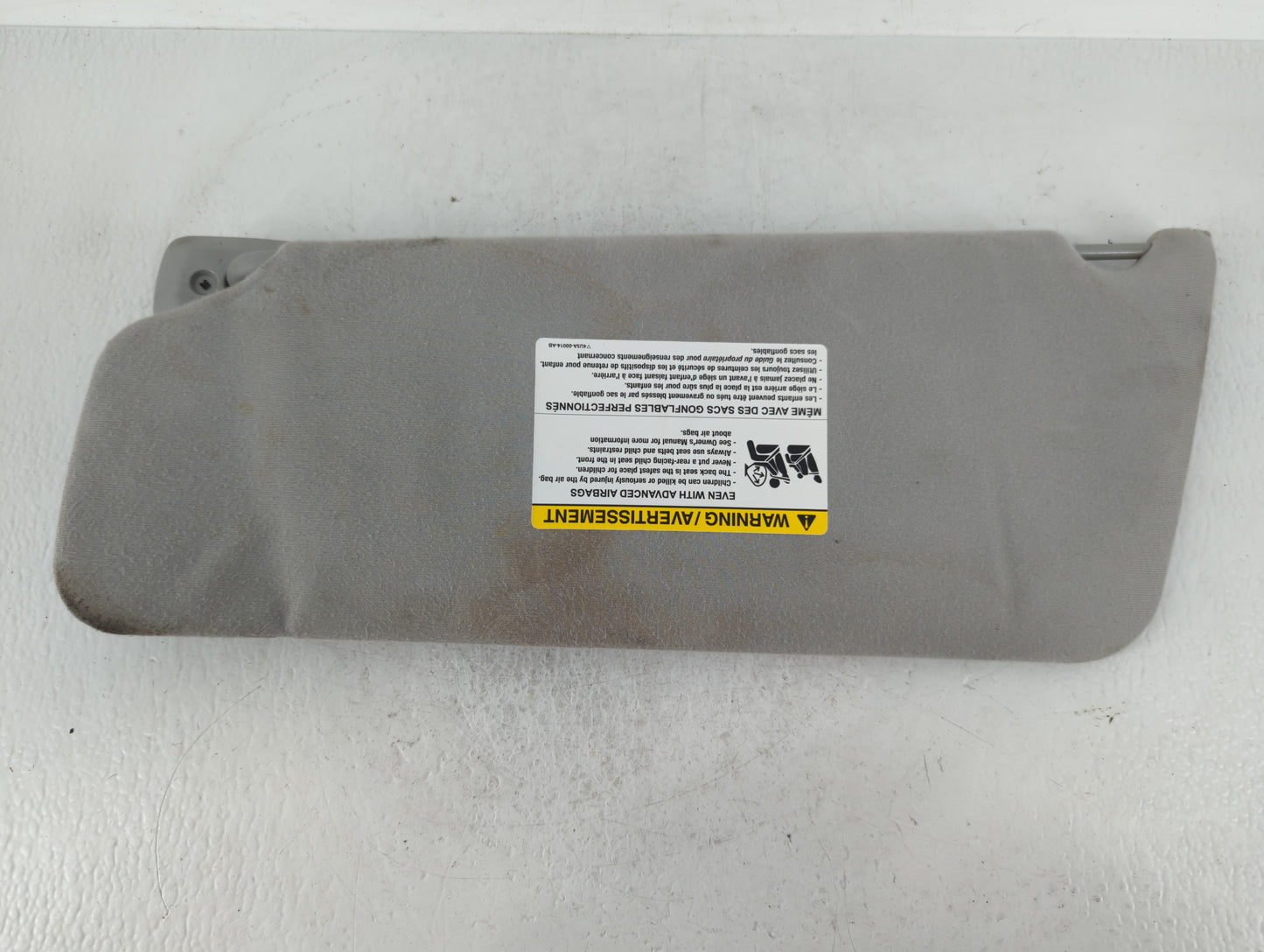 2004-2008 Ford F-150 Sun Visor Shade Replacement Passenger Right Mirror Fits Fits 2004 2005 2006 2007 2008 OEM Used Auto Par