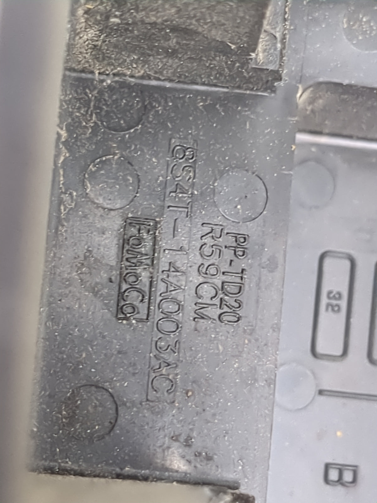 2008 Ford Focus Fusebox Fuse Box Relay Module Tipm - Oemusedautoparts1.com