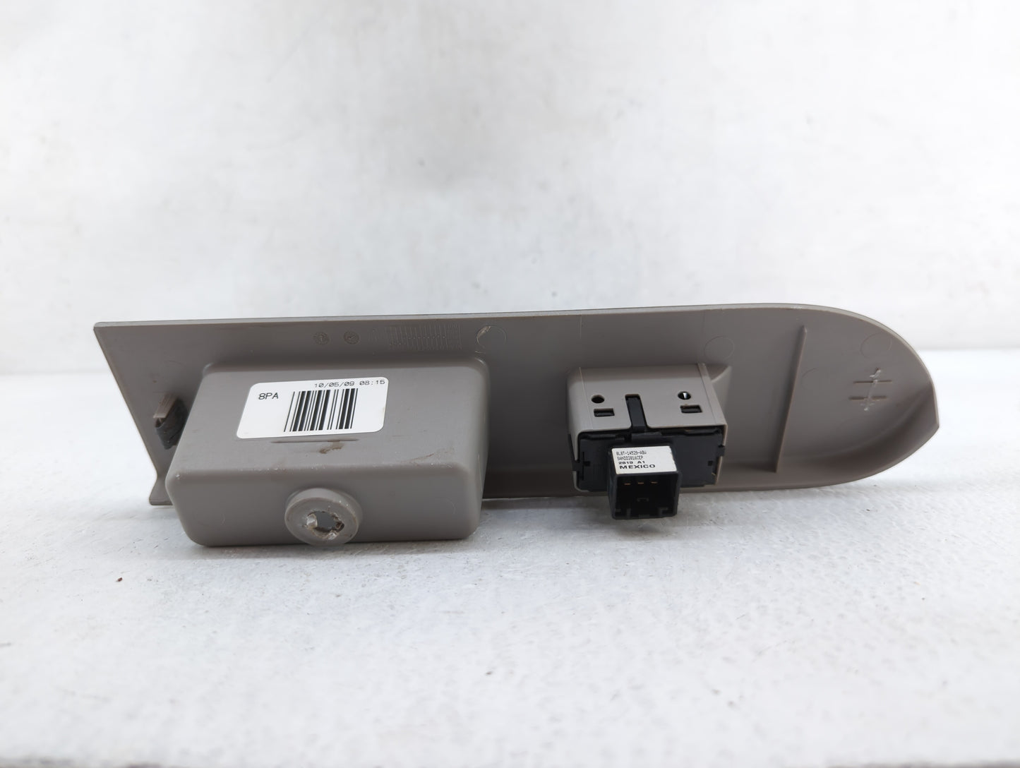 Ford Fusion Passenger Right Power Window Switch 8l8t-14529-abw - Oemusedautoparts1.com
