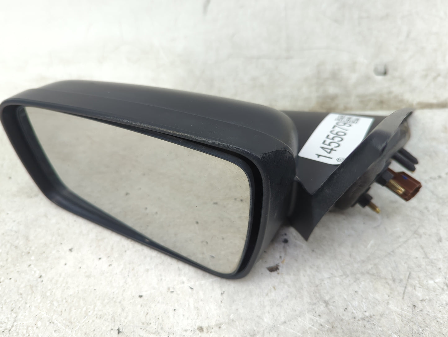 2005-2009 Ford Mustang Driver Side View Mirror - Left Door Mirror OEM Used - Oemusedautoparts1.com