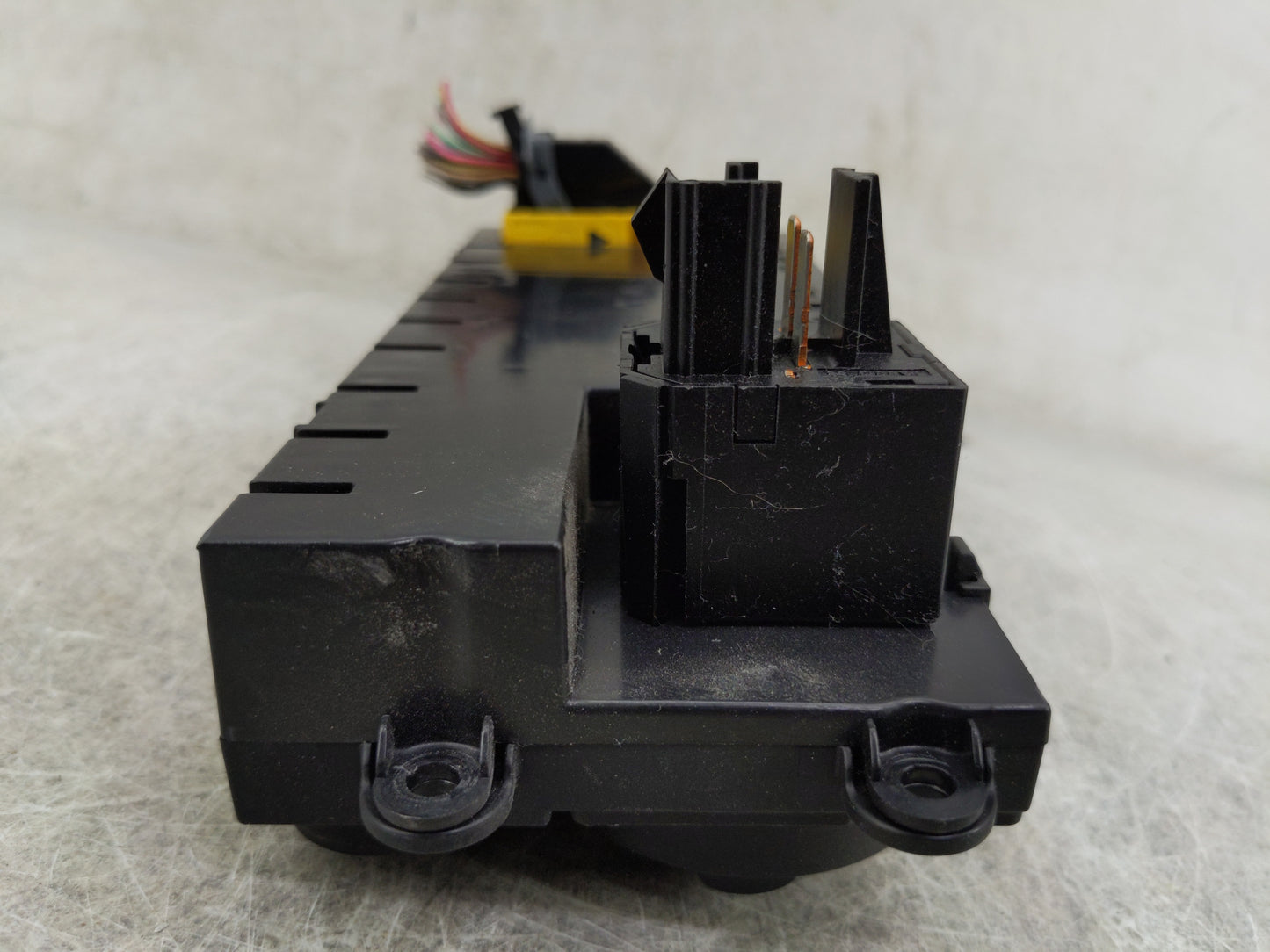 2005-2009 Ford Mustang Climate Control Module Temperature AC/Heater Replacement P/N:3F2H-19808-AH 5R33-19980-AA Fits OEM Use
